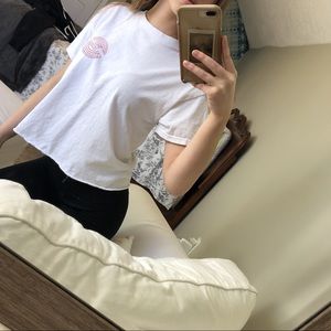 SOLD ON DEPOP Brandy Melville T shirt